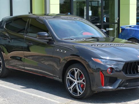 Used 2022 Maserati Levante Modena AWD/4WD image 4