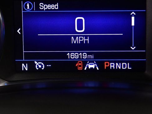 Used 2020 Chevrolet Equinox LT image 17