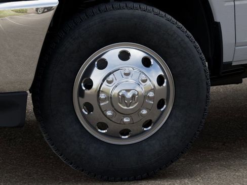 New 2026 RAM 3500 Big Horn AWD/4WD image 8