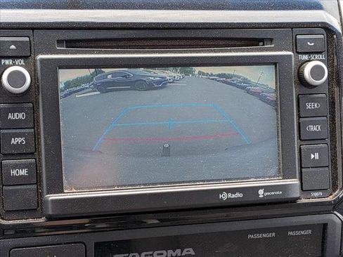 Used 2015 Toyota Tacoma 4x4 Double Cab w/ TRD Off-Road Package image 9