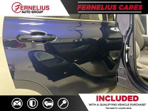 Used 2022 Toyota Highlander L AWD/4WD image 19