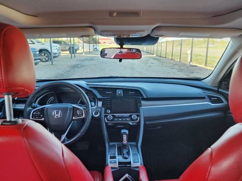 Used 2019 Honda Civic EX image 16