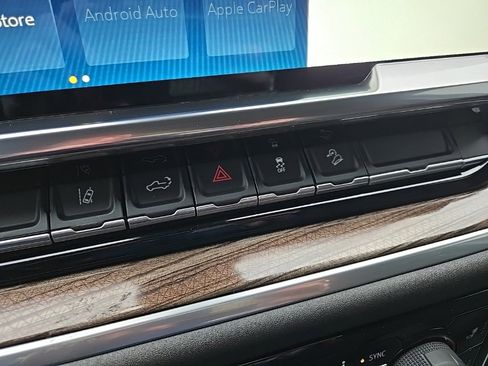 Used 2024 Chevrolet Silverado 2500 LT image 66