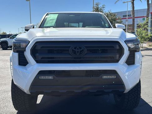 Used 2025 Toyota Tacoma SR5 image 2