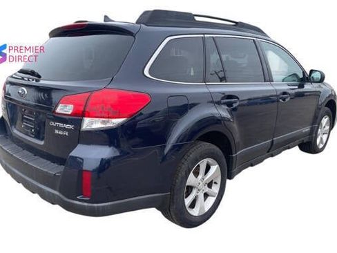 Used 2013 Subaru Outback 3.6R Limited w/ Moonroof Pkg image 5