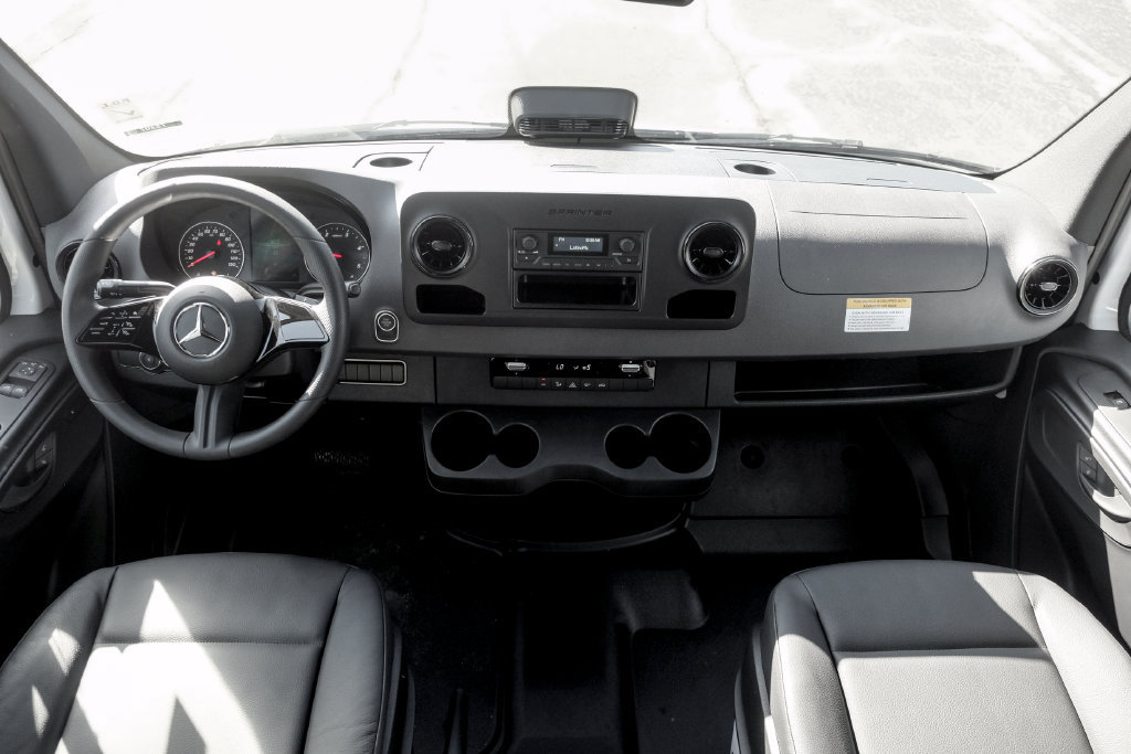 New 2025 Mercedes-Benz Sprinter 2500 image 18