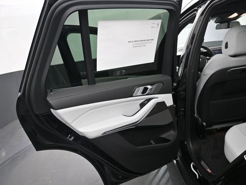 New 2026 BMW X5 sDrive40i w/ Premium Package RWD image 34