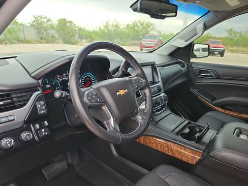 Used 2019 Chevrolet Suburban Premier AWD/4WD image 10