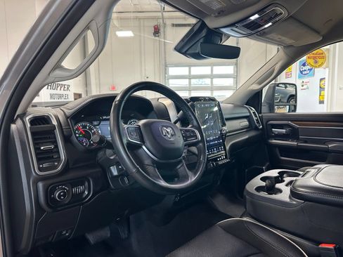 Used 2024 RAM 2500 Laramie w/ Safety Group AWD/4WD image 18