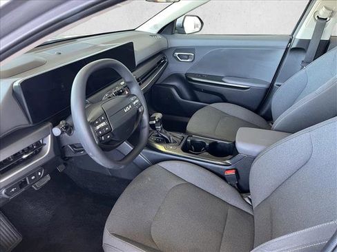 Used 2025 Kia K4 FWD image 9