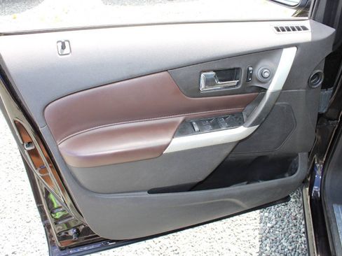 Used 2013 Ford Edge Limited FWD image 19