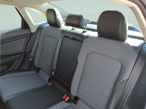 New 2026 Volkswagen Jetta SE FWD image 19