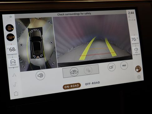 Used 2024 Land Rover Range Rover SE image 37