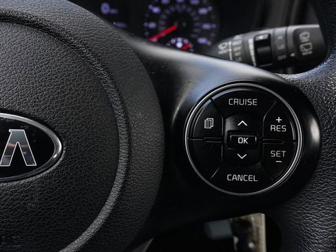 Used 2020 Kia Soul LX FWD image 36