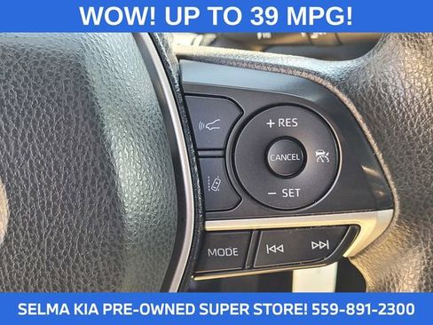 Used 2021 Toyota Camry LE image 14