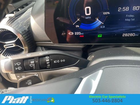 Used 2024 Chevrolet Blazer EV LT AWD/4WD image 33