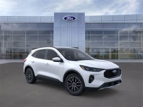 New 2024 Ford Escape SE w/ PHEV Premium Package image 7