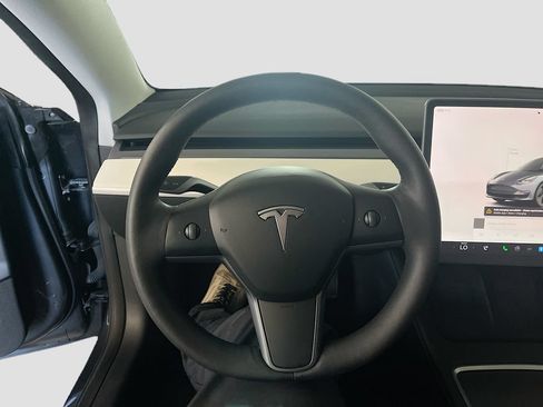 Used 2023 Tesla Model 3 Standard Range RWD image 11