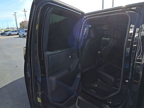 Used 2024 Nissan Frontier PRO-4X w/ Pro Premium Package image 14