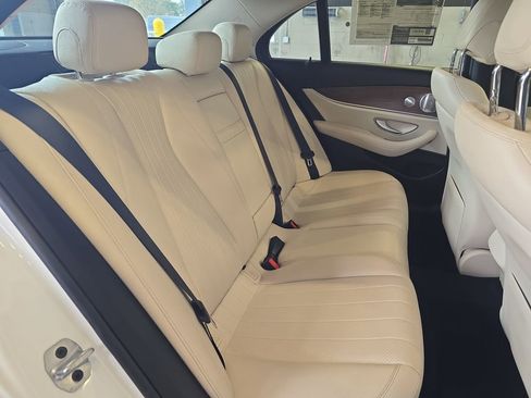 Certified 2021 Mercedes-Benz E 350 4MATIC Sedan image 13