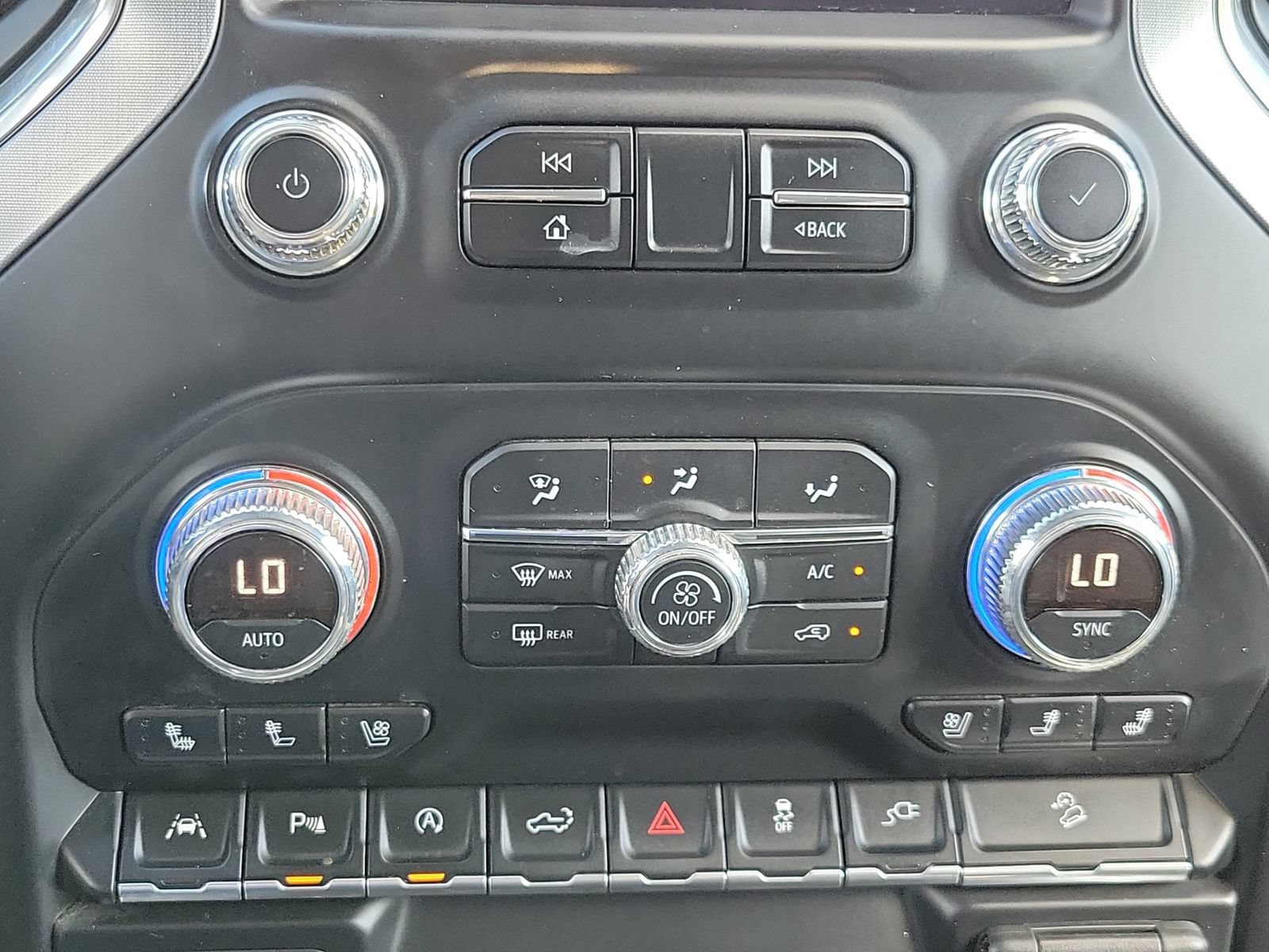 Used 2019 GMC Sierra 1500 SLT w/ SLT Premium Plus Package AWD/4WD image 21