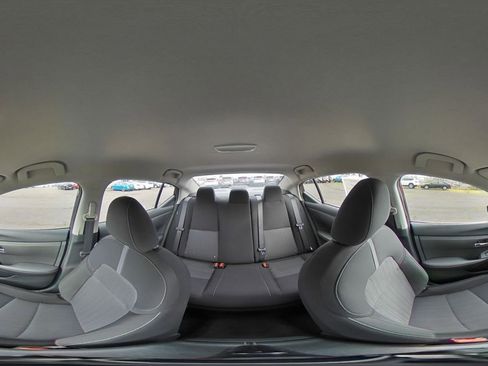 Used 2025 Nissan Sentra SV image 40