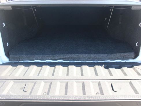 Used 2023 Chevrolet Colorado Z71 w/ Z71 Convenience Package 2 image 11