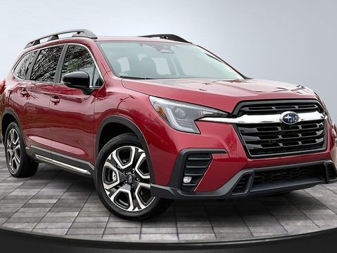 Used 2024 Subaru Ascent Limited w/ Technology Package image 10