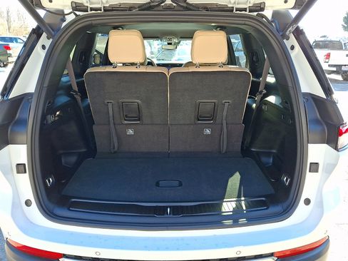 Used 2023 Jeep Grand Cherokee L Limited image 26