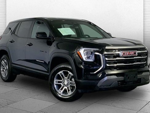 Used 2025 GMC Terrain Elevation FWD image 1