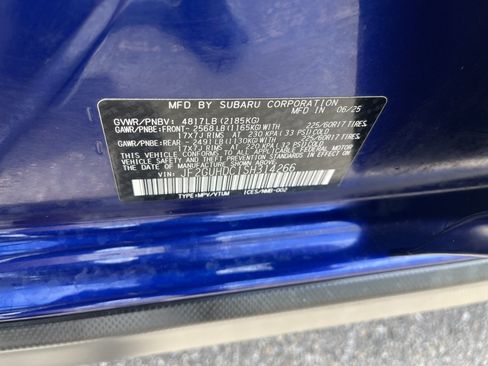 Used 2025 Subaru Crosstrek 2.5i Premium AWD/4WD image 27
