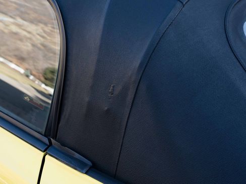 Used 2001 Toyota MR2 Spyder image 23