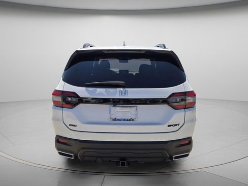 Certified 2025 Honda Pilot Sport image 6