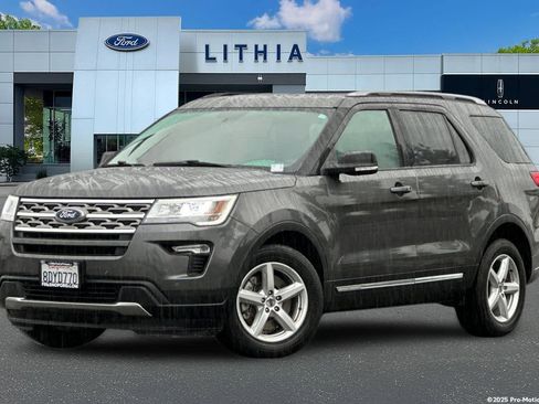 Used 2018 Ford Explorer XLT w/ Equipment Group 202A image 1