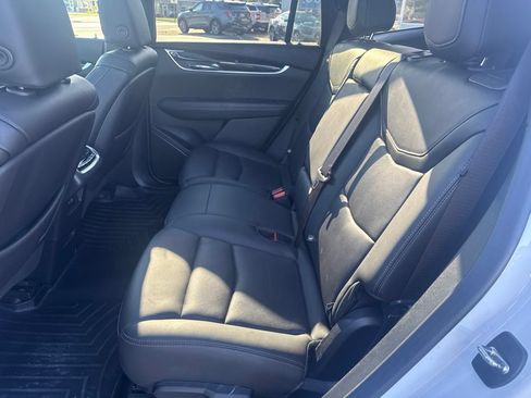 Used 2021 Cadillac XT6 Premium Luxury AWD/4WD image 29
