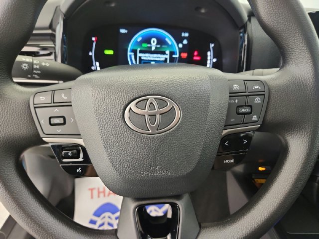 Used 2026 Toyota Camry LE FWD image 15