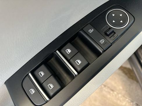 Certified 2024 Kia Soul LX w/ Option Group 015 FWD image 17