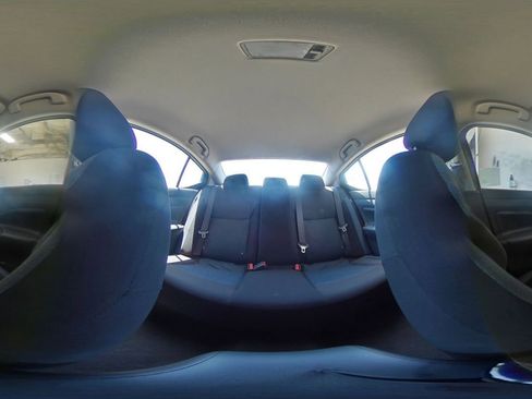 Used 2025 Nissan Versa SV FWD image 40