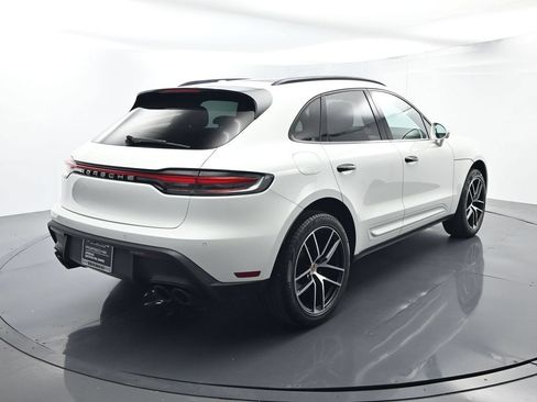Certified 2023 Porsche Macan AWD/4WD image 14