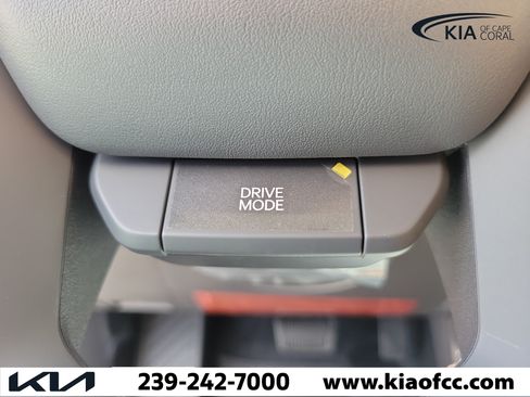 New 2027 Kia Seltos S FWD image 24