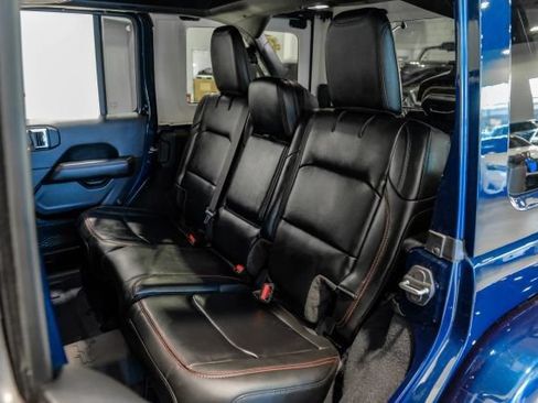 Used 2025 Jeep Wrangler Unlimited Rubicon AWD/4WD image 53