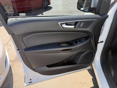 Used 2017 Ford Edge SEL w/ Equipment Group 201A AWD/4WD image 11