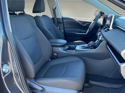 Certified 2025 Toyota RAV4 LE image 19
