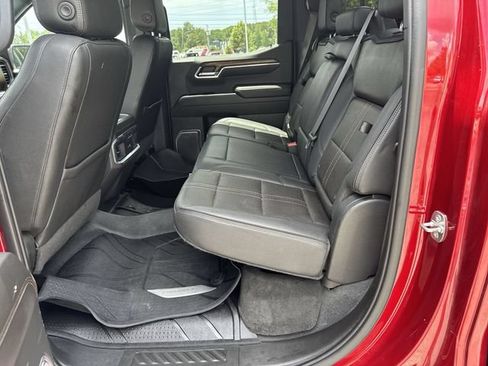 Used 2022 Chevrolet Silverado 1500 High Country w/ High Country Premium Package AWD/4WD image 15