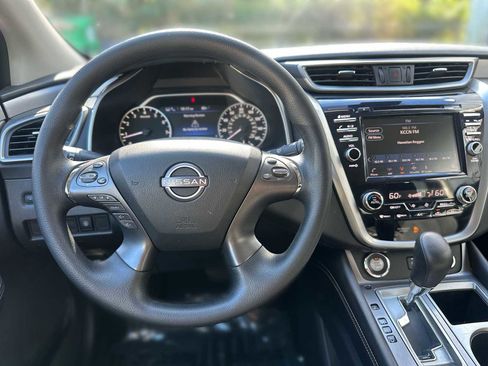 Used 2023 Nissan Murano S image 10