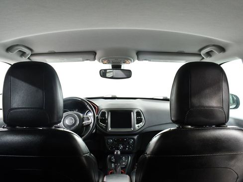 Used 2019 Jeep Compass Trailhawk image 17
