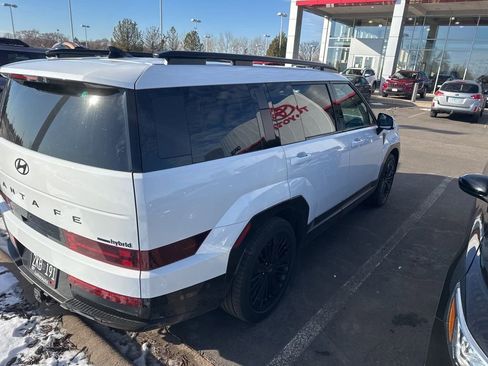 Used 2025 Hyundai Santa Fe Calligraphy image 4