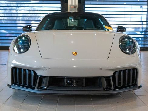 Certified 2025 Porsche 911 Carrera GTS RWD image 6