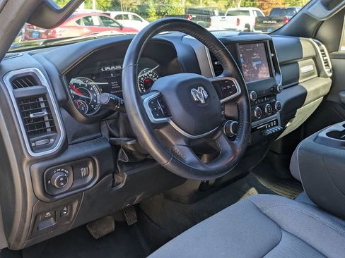 Used 2022 RAM 1500 Big Horn AWD/4WD image 31