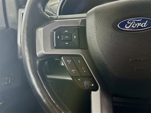 Used 2020 Ford Expedition Platinum image 25